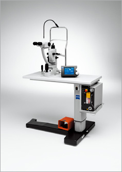 ���[�U�[���Ìő��u�uVISULAS 532s�v(Zeiss�А�)�̎ʐ^